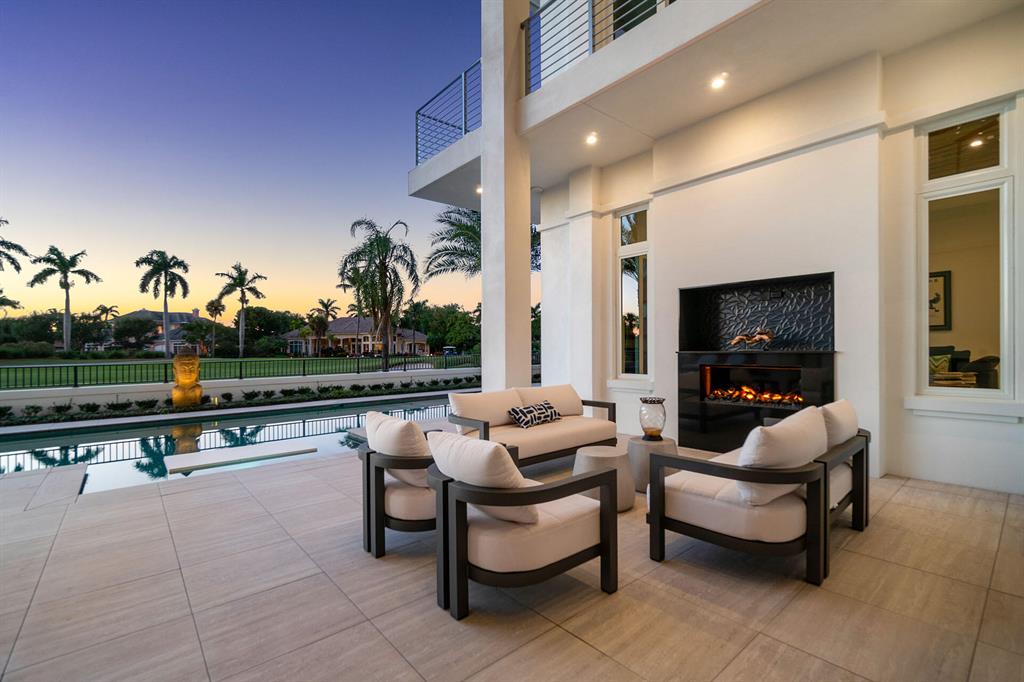 ROYAL PALM YACHT & COUNTRY CLUB - Residential