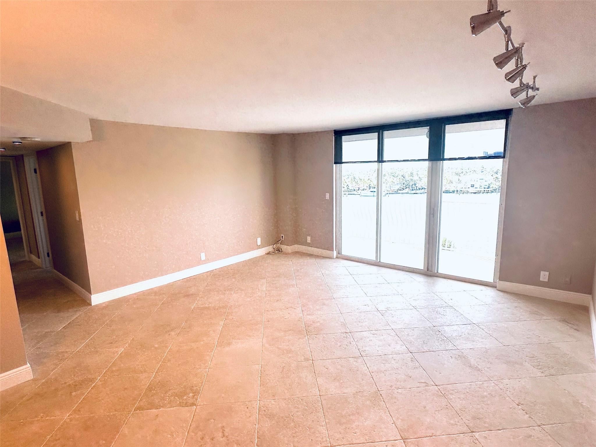 1 Las Olas Circle 605