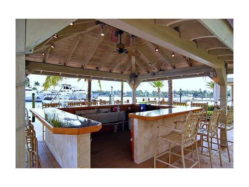 Venetian Condominium - Residential