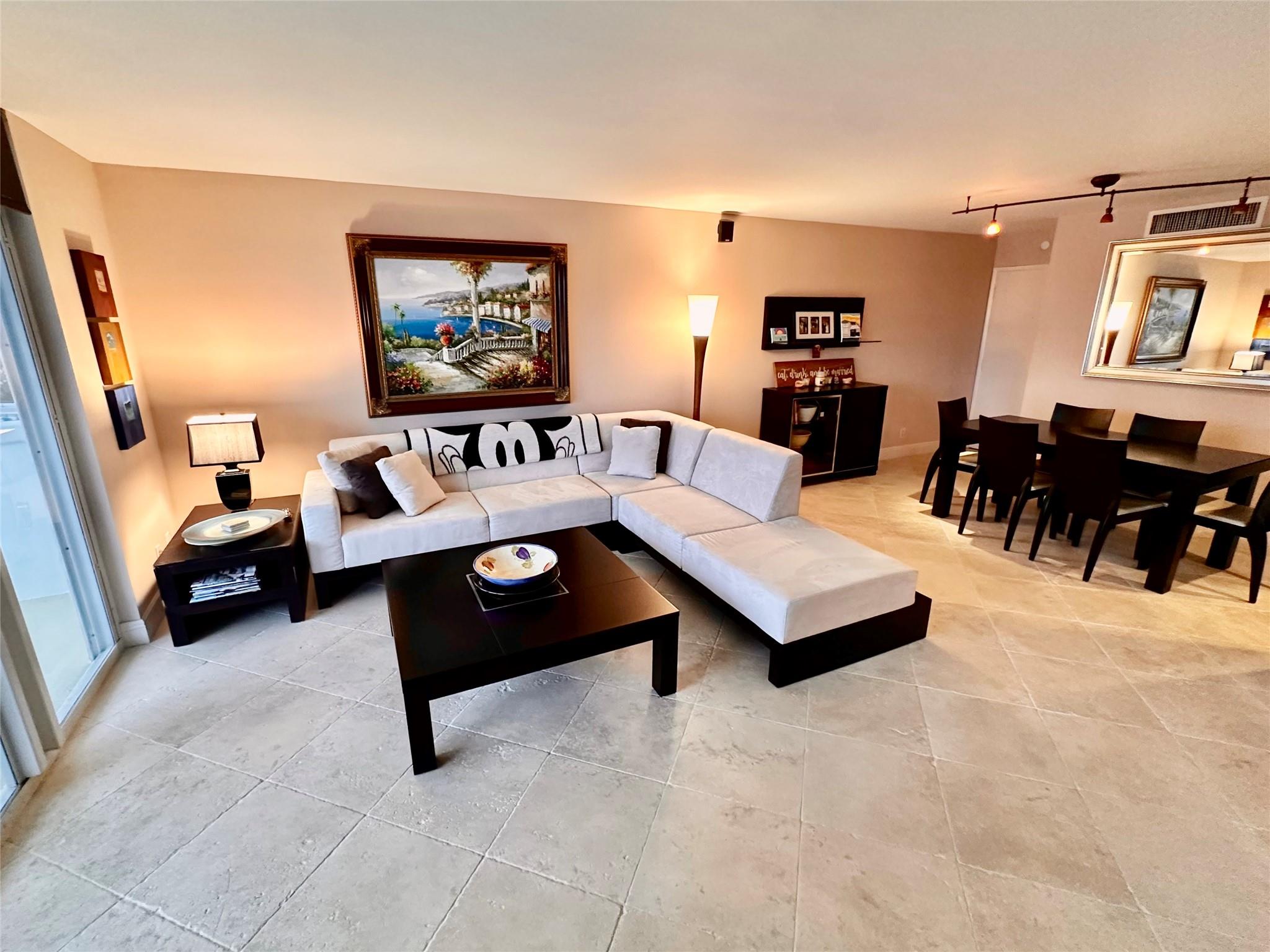 Venetian Condominium - Residential