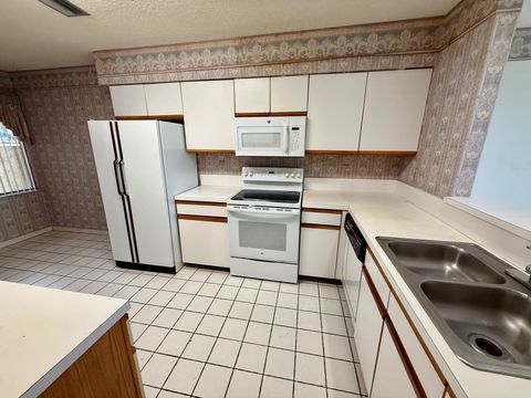 Tiny photo for 308 NW 97th Avenue, Plantation, FL 33324 (MLS # B26014971)