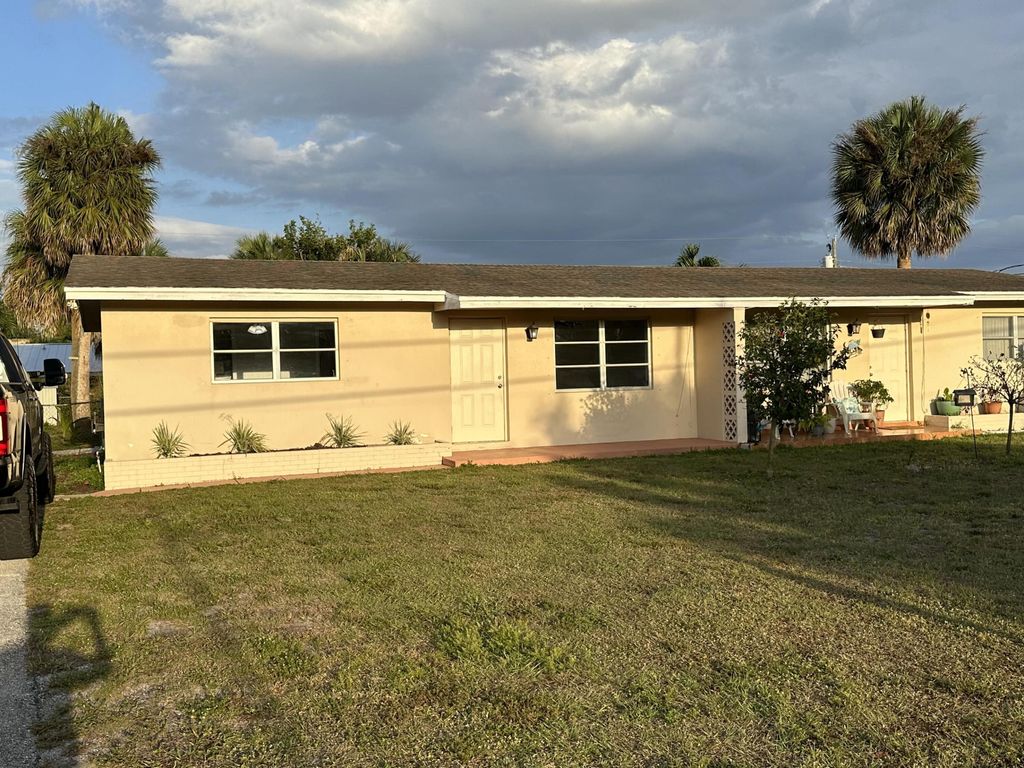 Photo of 8502 Sunset Drive, Palm Beach Gardens, FL 33410 (MLS # B26035600)