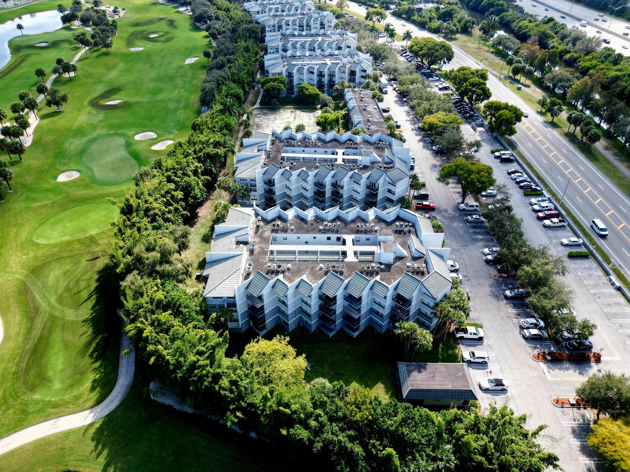 PRESIDENTIAL GOLFVIEW CON - Residential