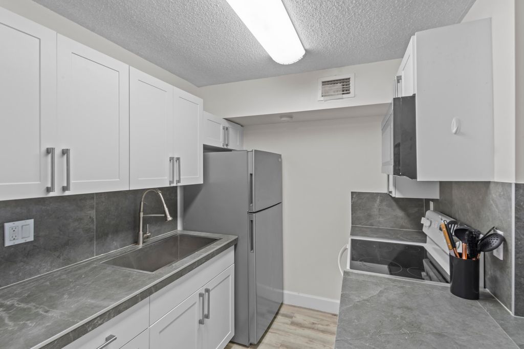 Photo of 2000 N Congress Avenue #106, West Palm Beach, FL 33401 (MLS # R11141898)