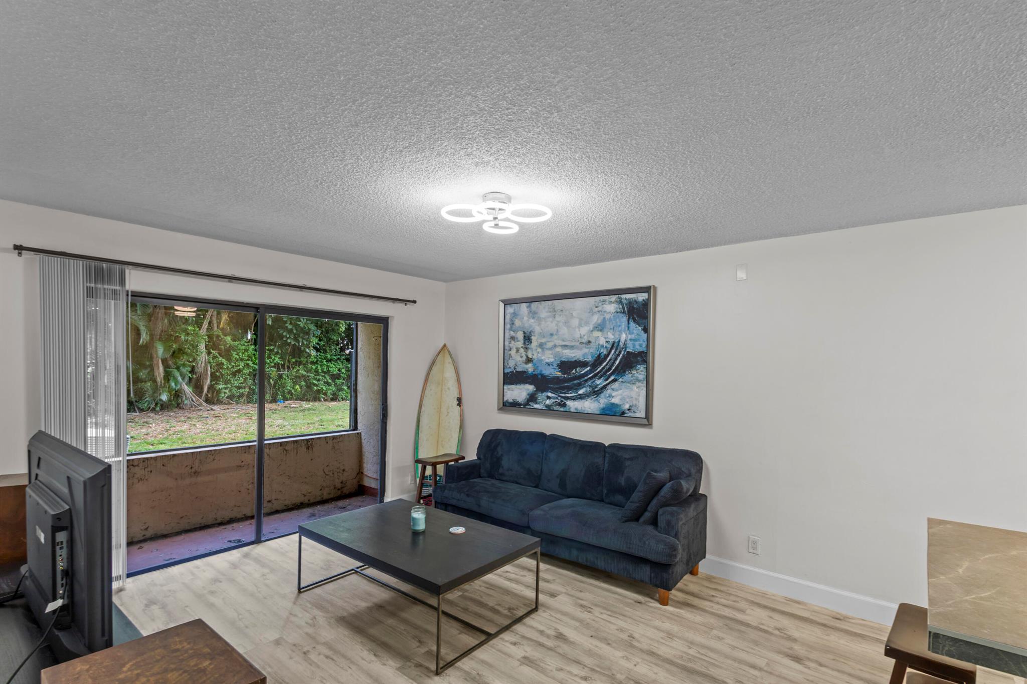 2000 N Congress Avenue 106