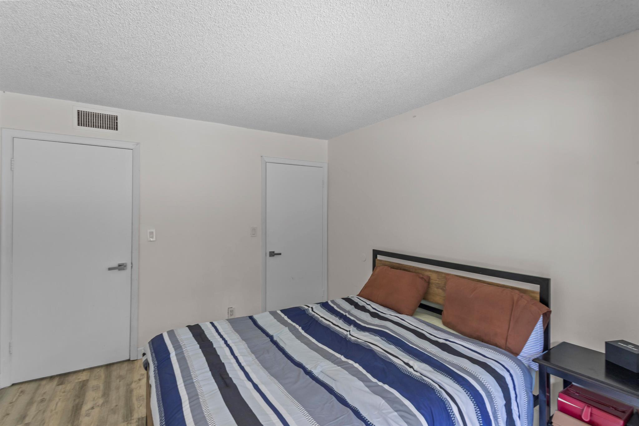 PRESIDENTIAL GOLFVIEW CON - Residential