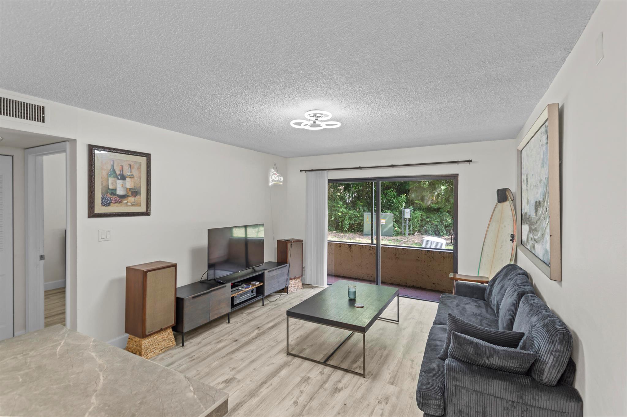 2000 N Congress Avenue 106