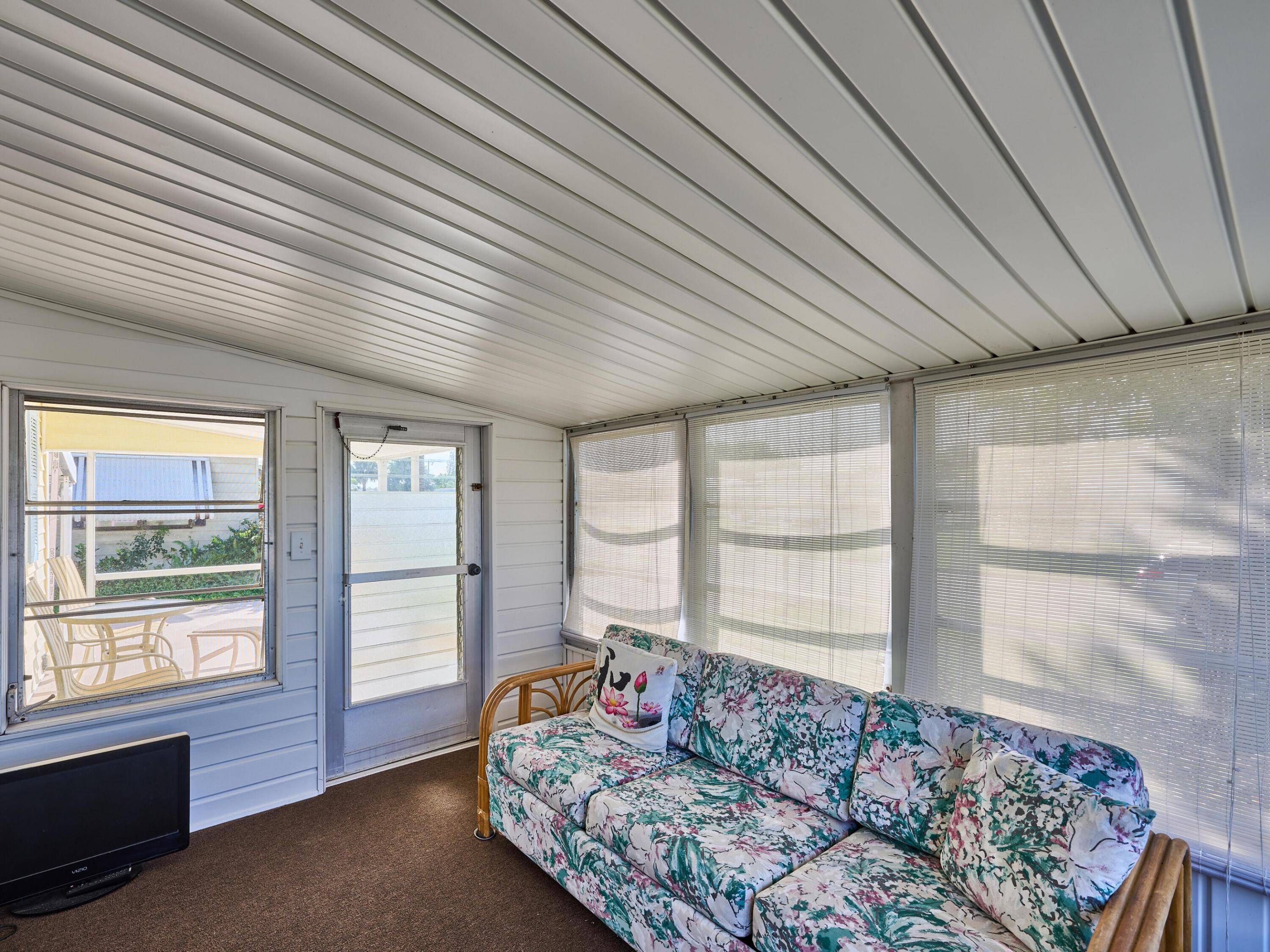 RIDGEWAY - Residential