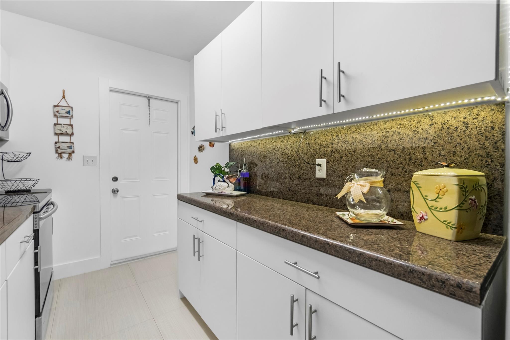 Waterway Hollywood Beach - Residential Lease