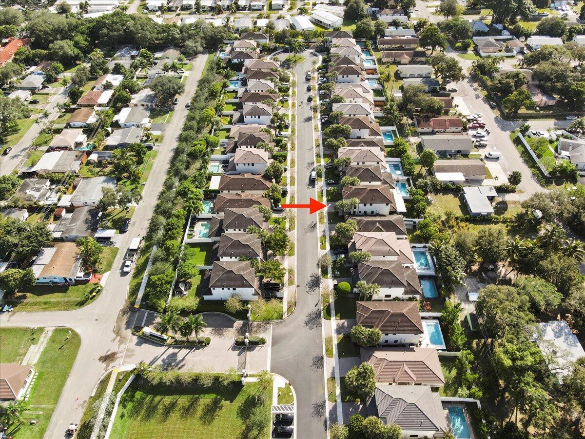 WHISPERING OAKS - Residential Lease