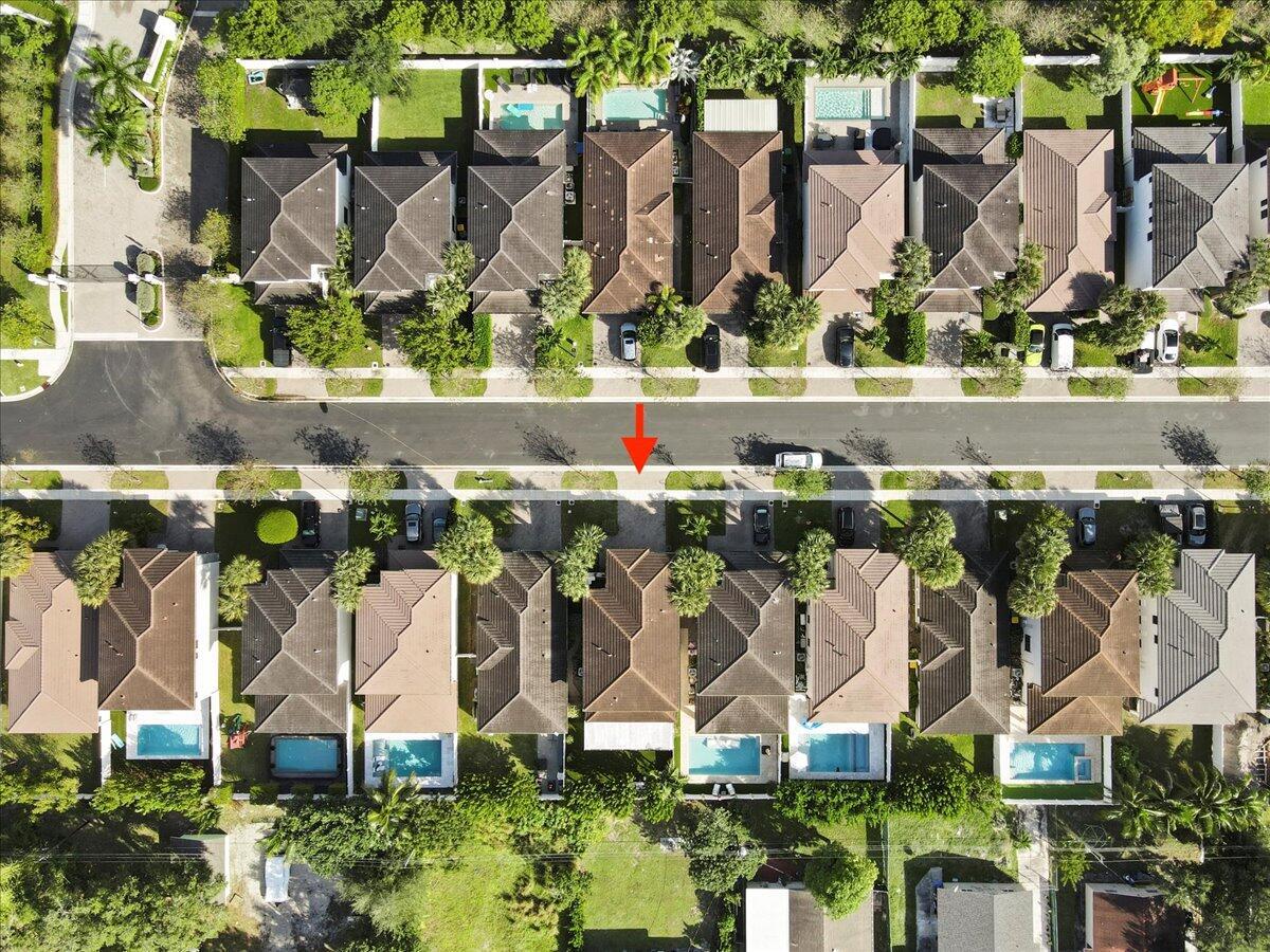 WHISPERING OAKS - Residential Lease