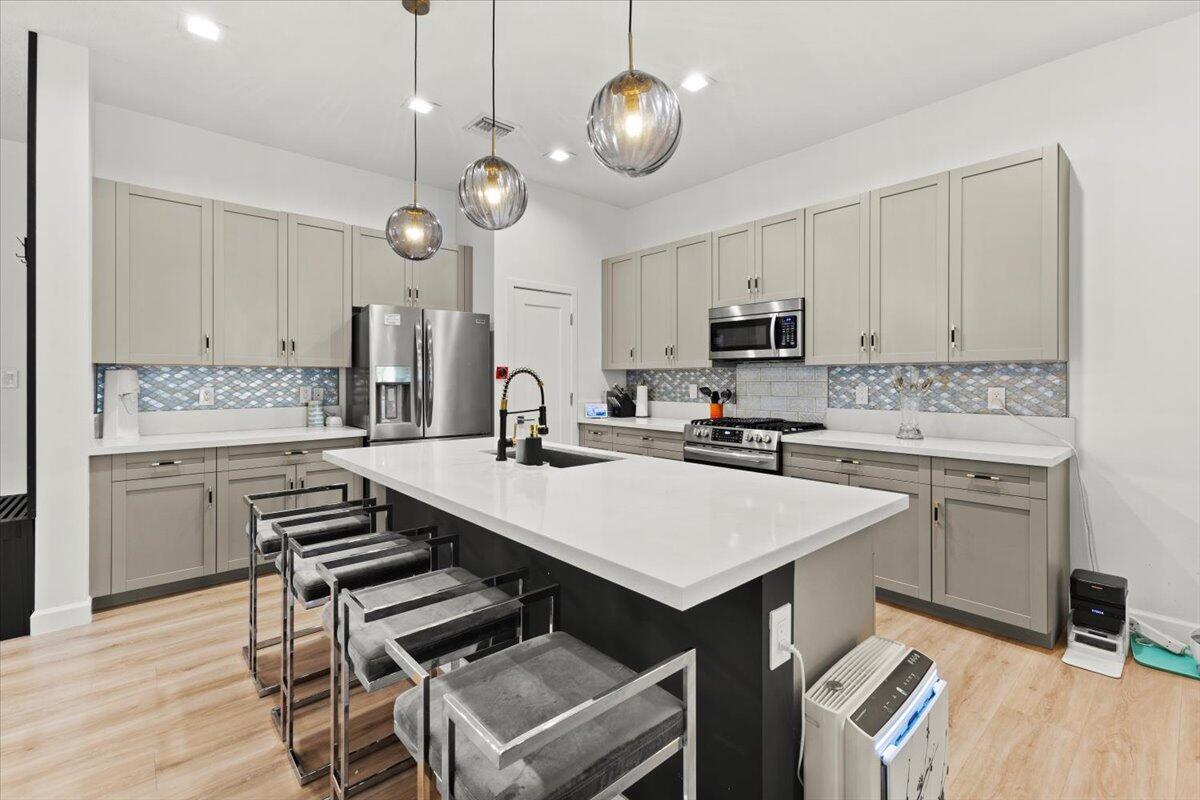 WHISPERING OAKS - Residential Lease