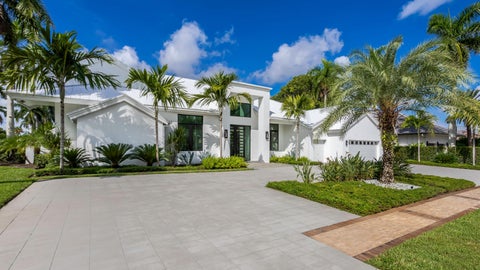 Photo of 7359 Ballantrae Court, Boca Raton, FL 33496 (MLS # B26075065)