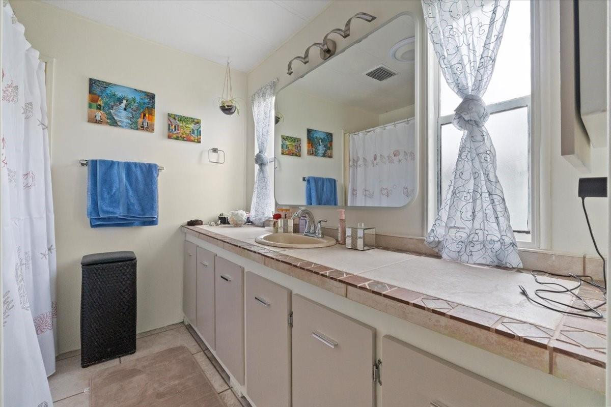 HIGHLAND MEADOWS ESTATES WEST - Residential