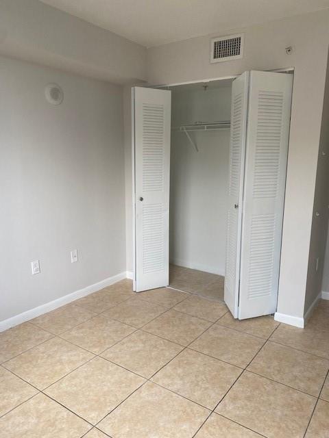 SAN LORENZO CONDO - Residential Lease