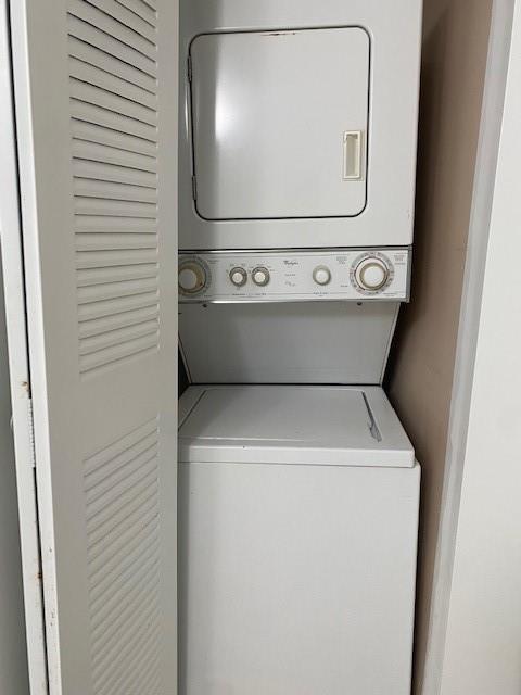 SAN LORENZO CONDO - Residential Lease