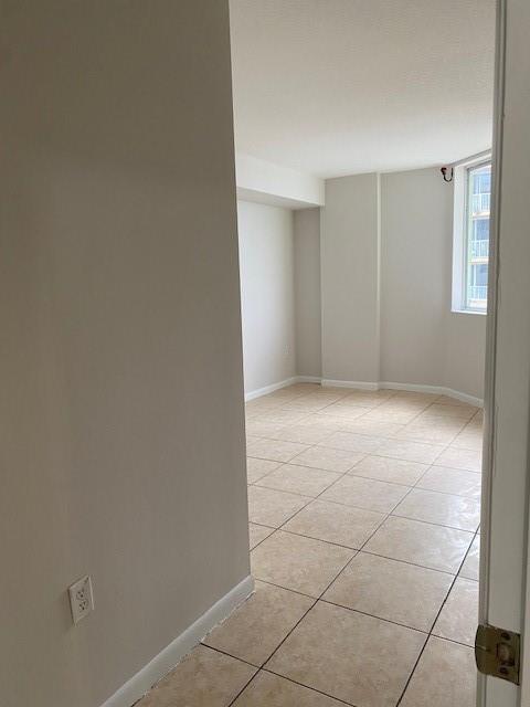 SAN LORENZO CONDO - Residential Lease