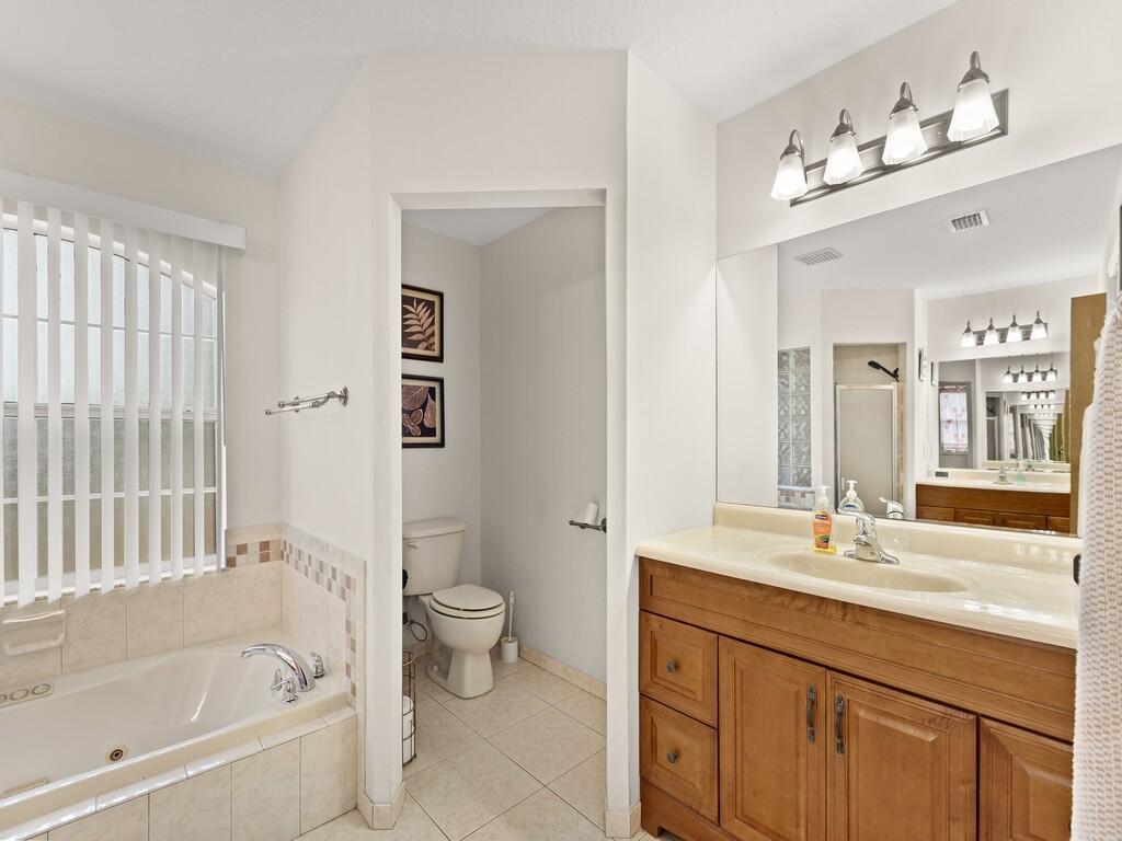 SEBASTIAN HIGHLANDS UNIT 17 - Residential