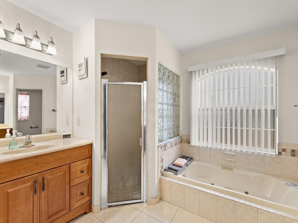 SEBASTIAN HIGHLANDS UNIT 17 - Residential