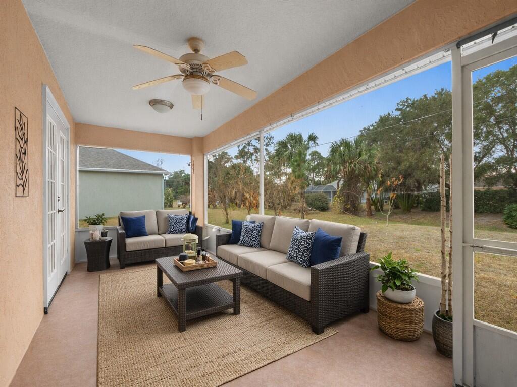 SEBASTIAN HIGHLANDS UNIT 17 - Residential