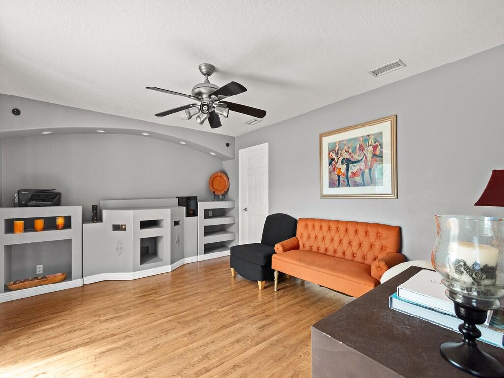 SEBASTIAN HIGHLANDS UNIT 17 - Residential