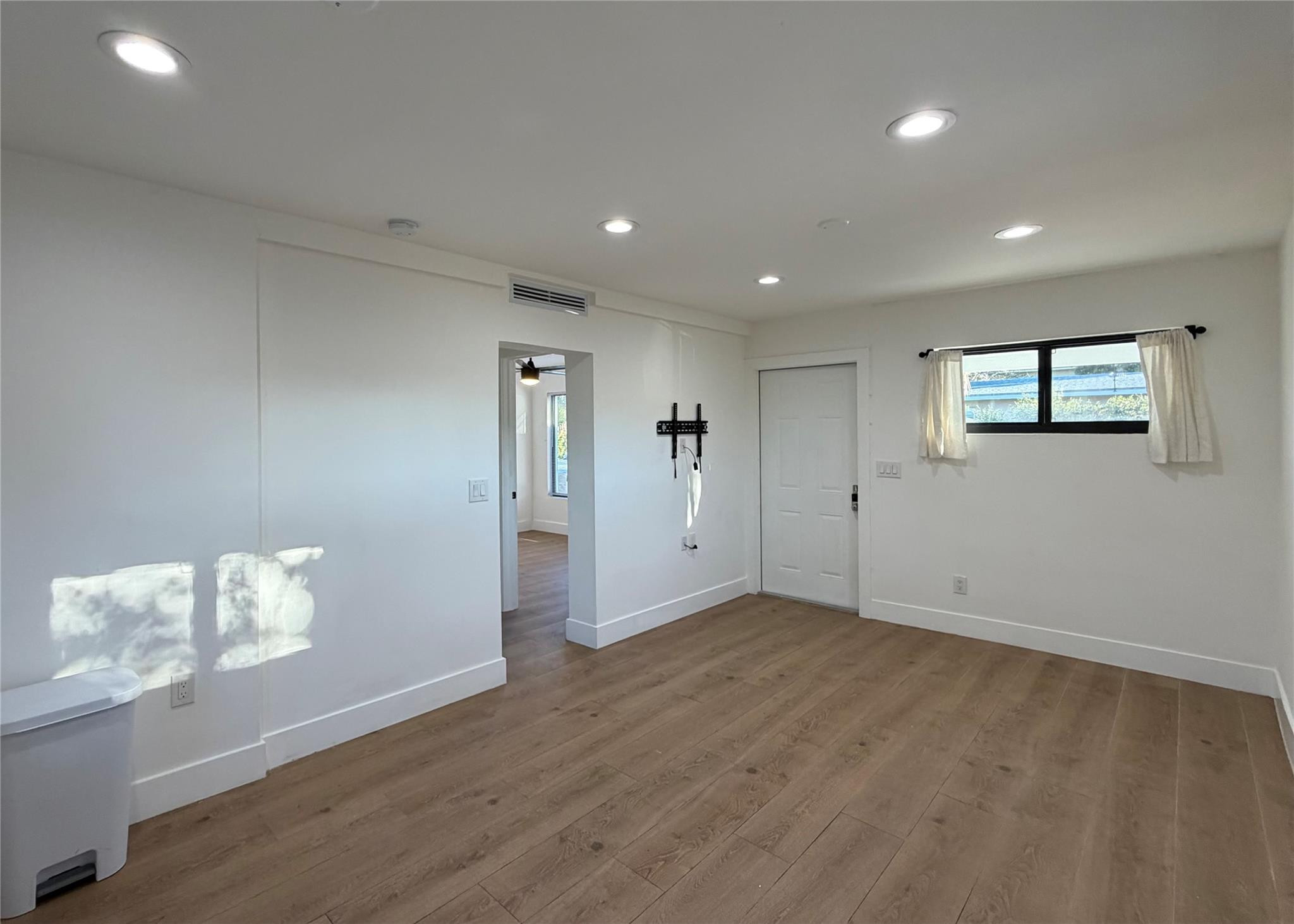 Lake Worth Town Add 01 - Residential Lease