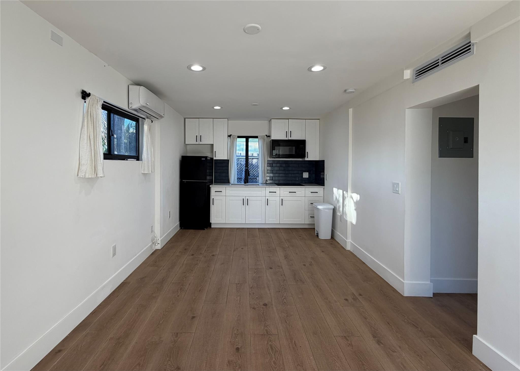 Lake Worth Town Add 01 - Residential Lease