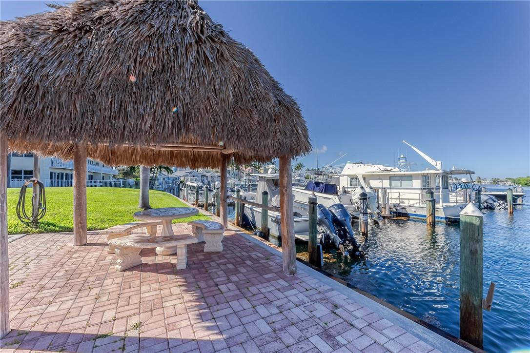 LIGHTHOUSE COLONY - Residential