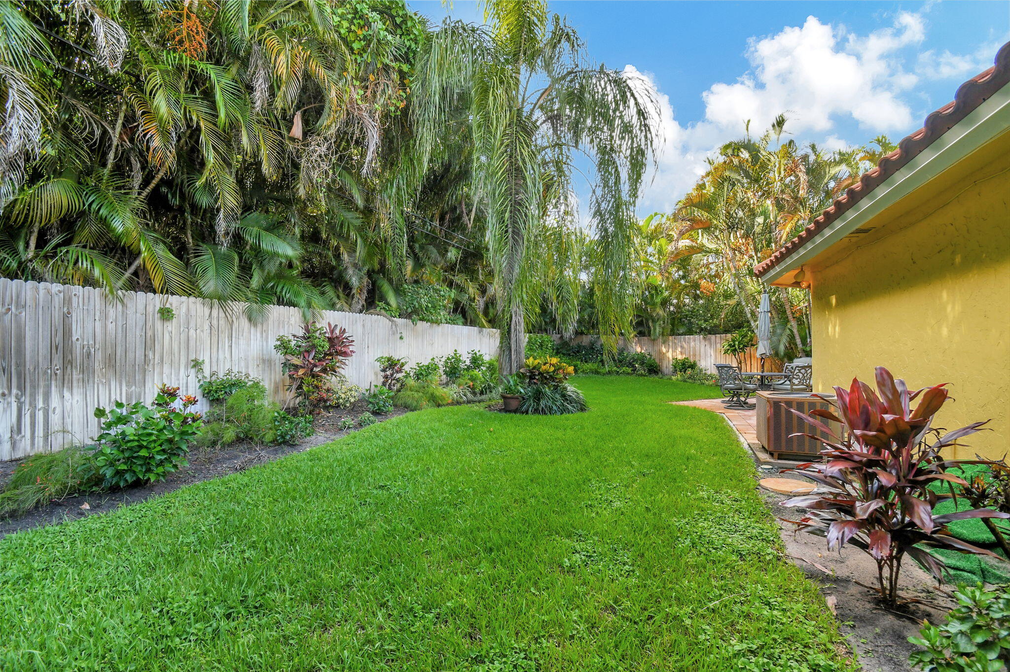 PALM VILLAS AT DELRAY BEA - Residential Lease