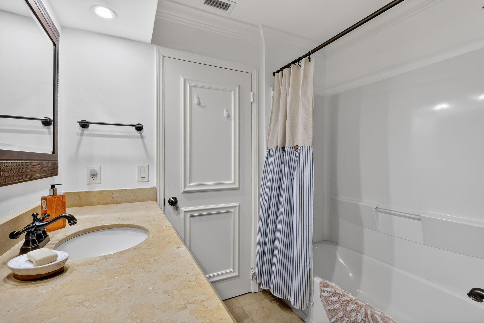 PALM VILLAS AT DELRAY BEA - Residential Lease