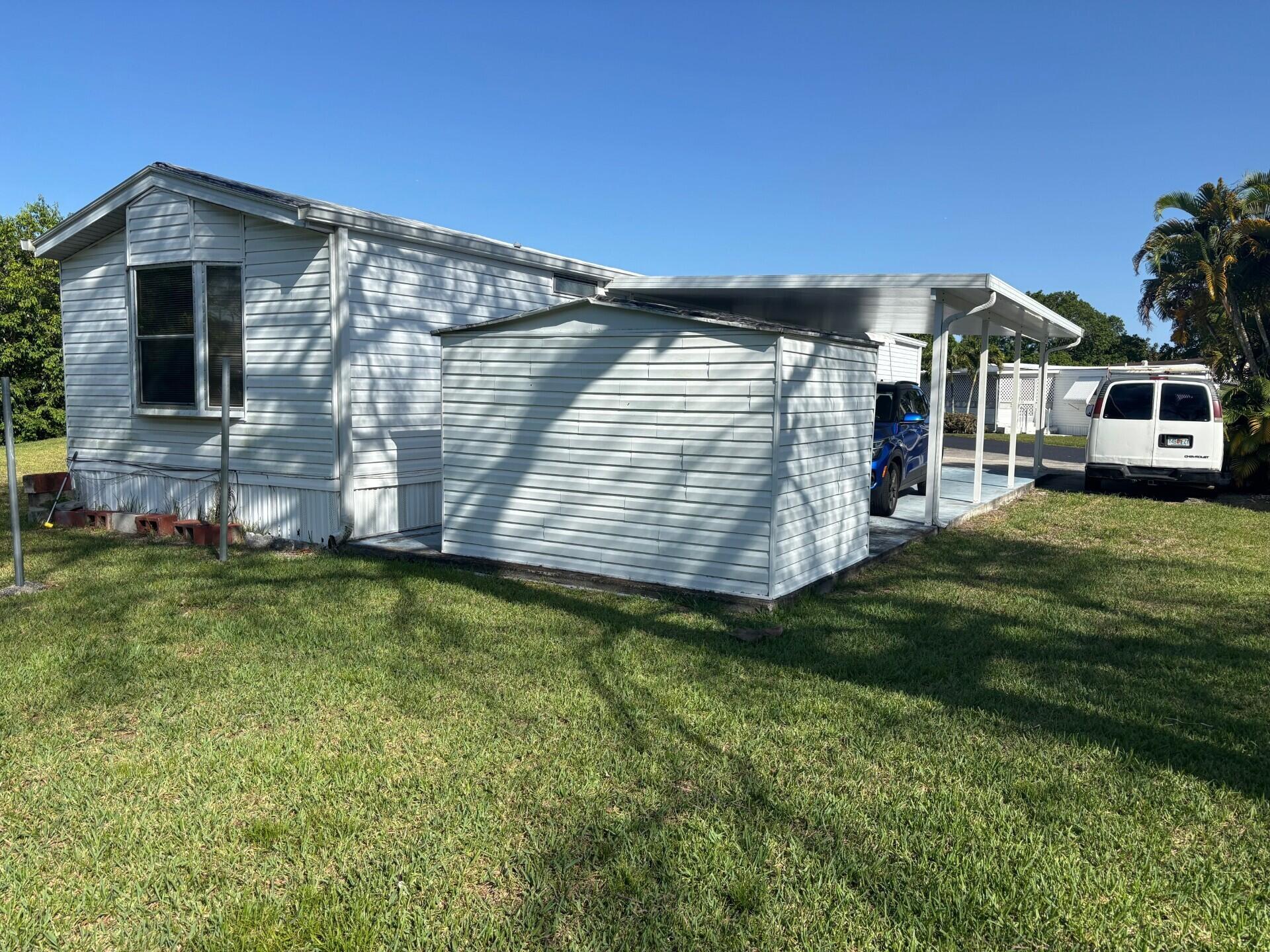 EVERGLADES LAKES - Residential