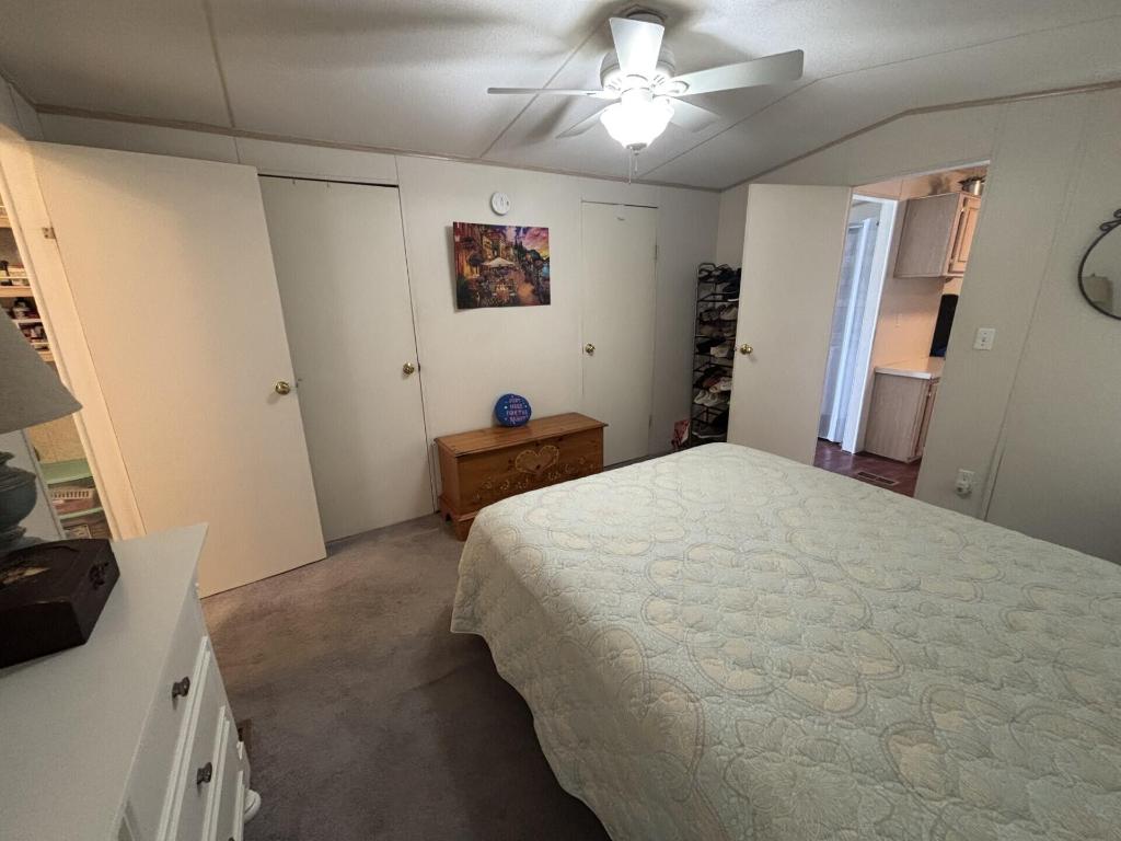 EVERGLADES LAKES - Residential