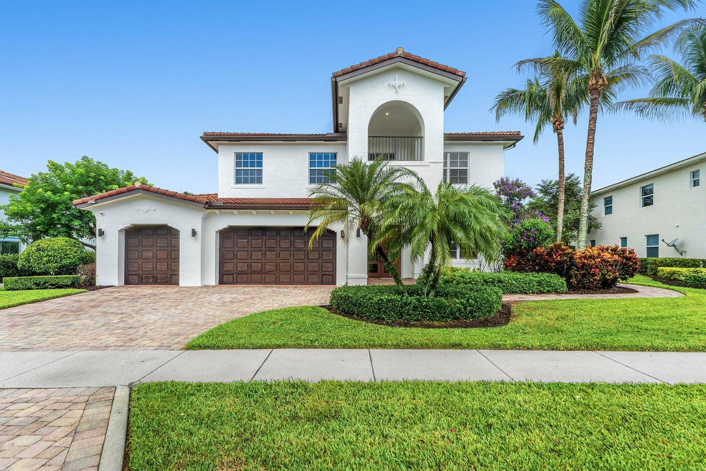 Photo of 141 UMBRELLA Place, Jupiter, FL 33458 (MLS # B26069476)