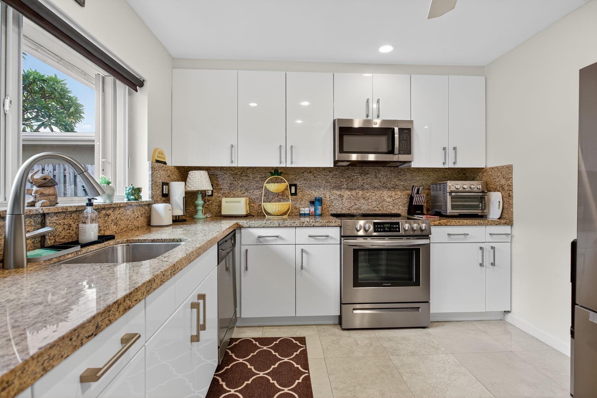 Pompano Isles 27-15 B - Residential
