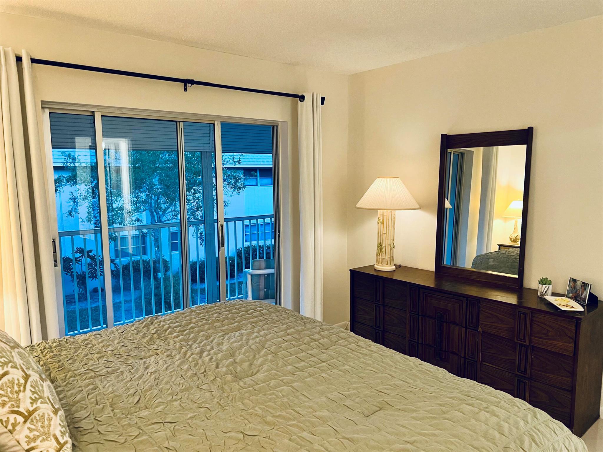 THE LITTLE CLUB - Residential