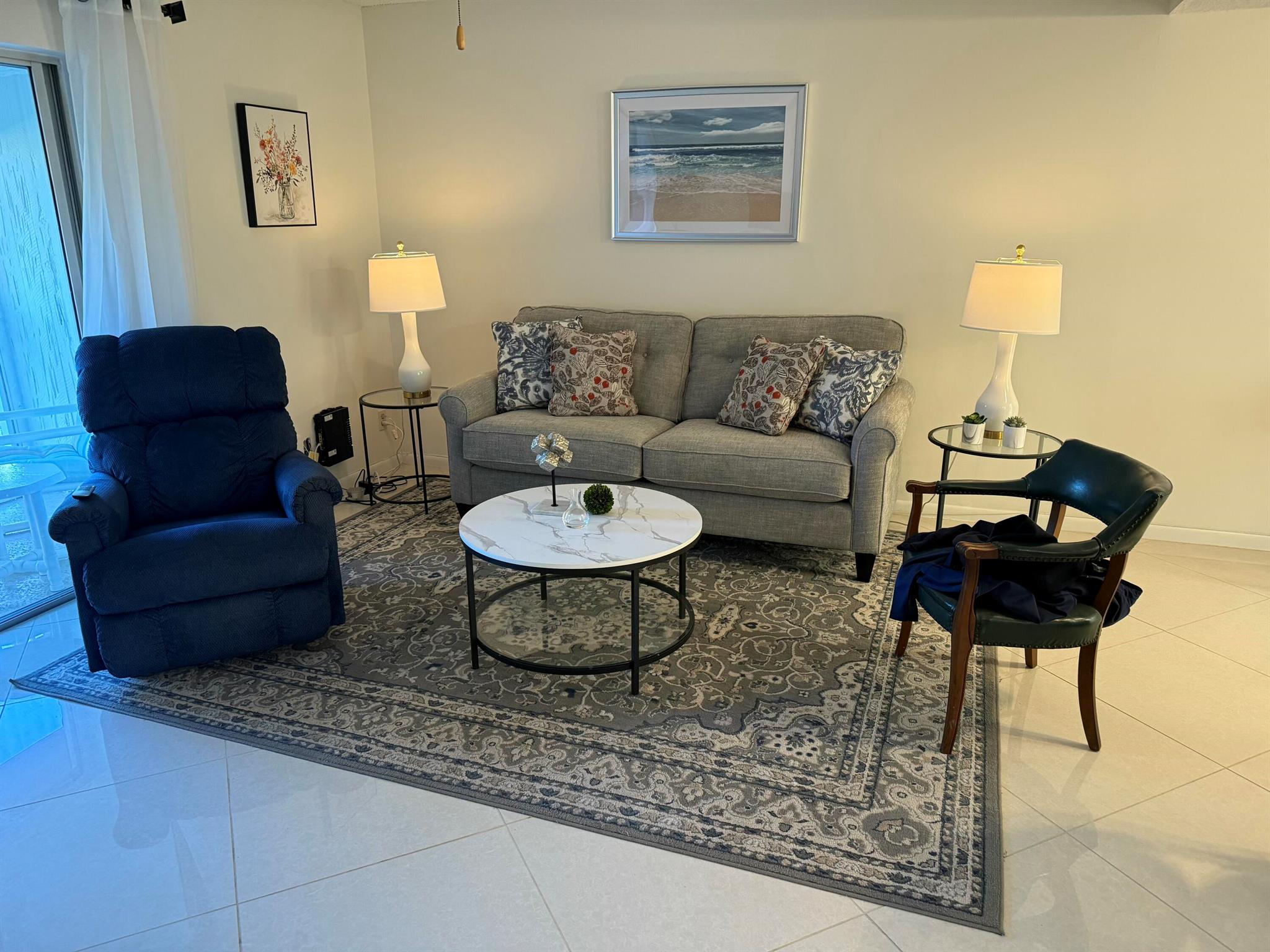 THE LITTLE CLUB - Residential