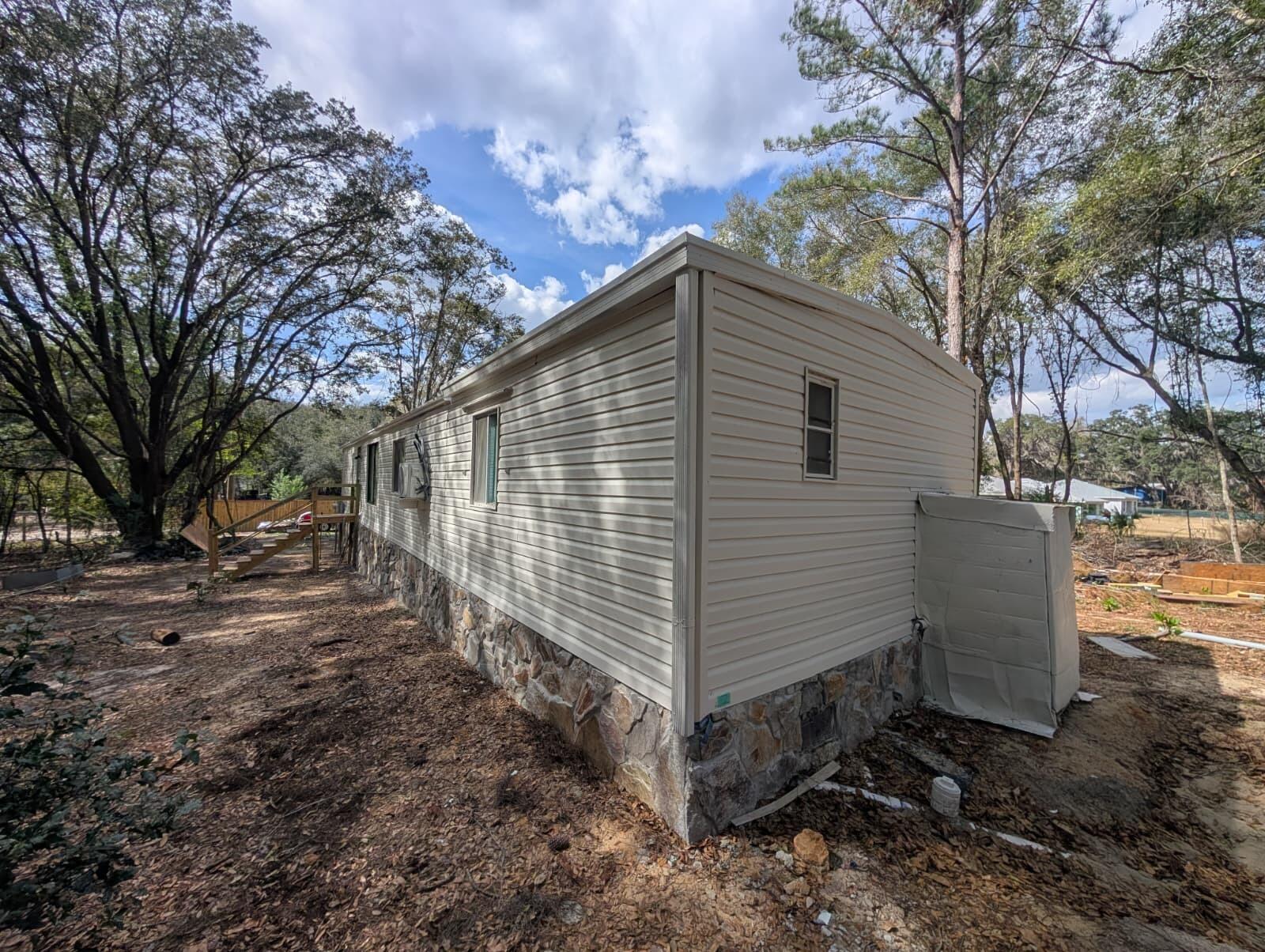 FOUR LAKES COMMUNITY - Residential