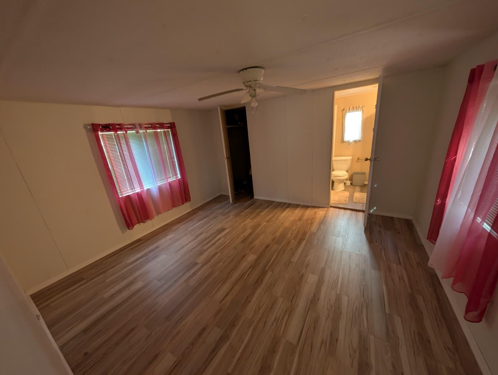 FOUR LAKES COMMUNITY - Residential