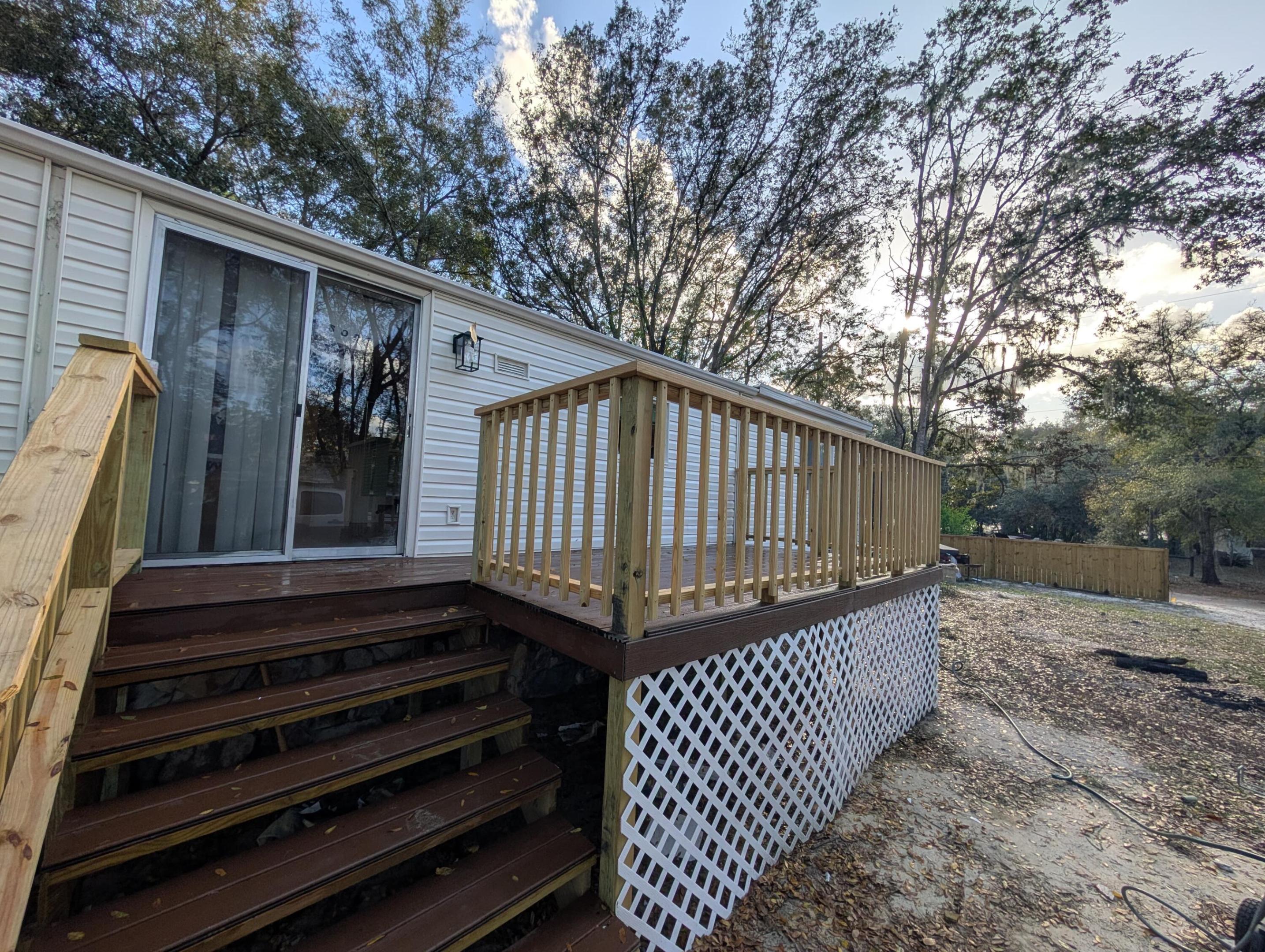 FOUR LAKES COMMUNITY - Residential