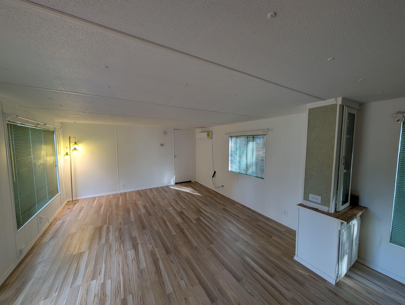 FOUR LAKES COMMUNITY - Residential