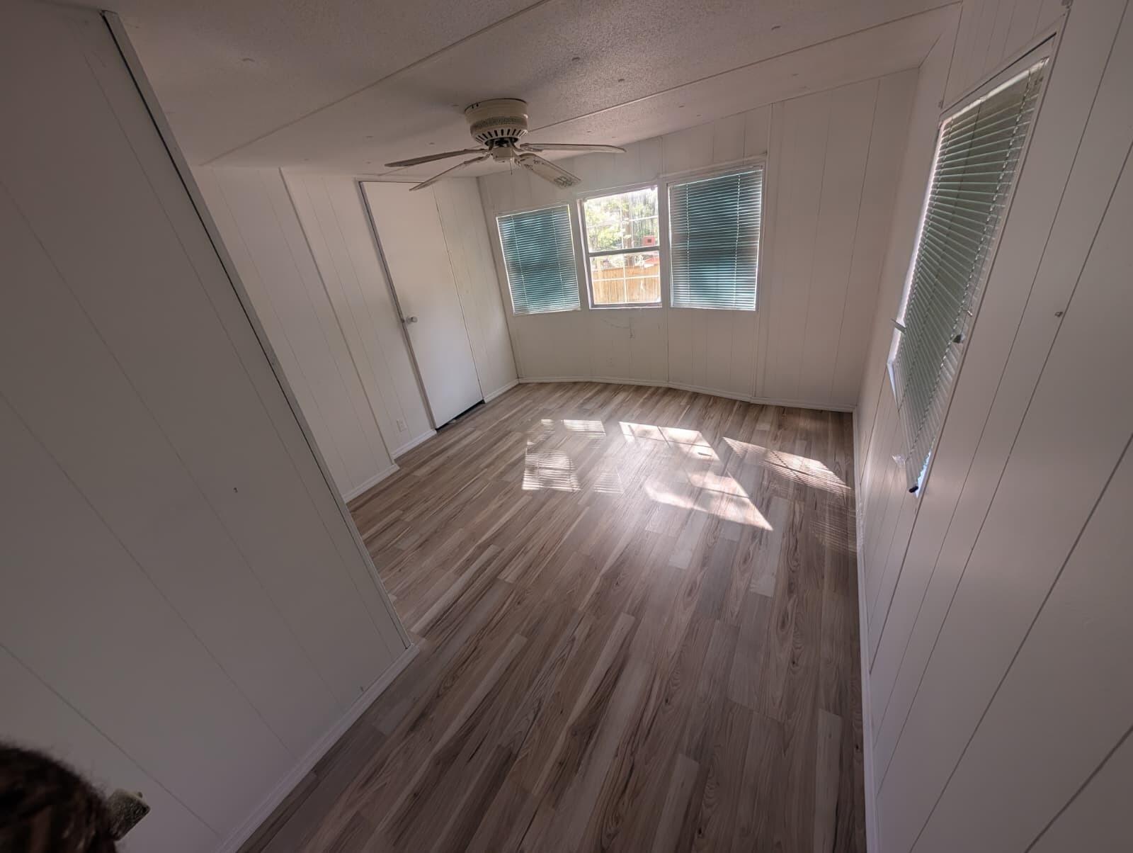 FOUR LAKES COMMUNITY - Residential