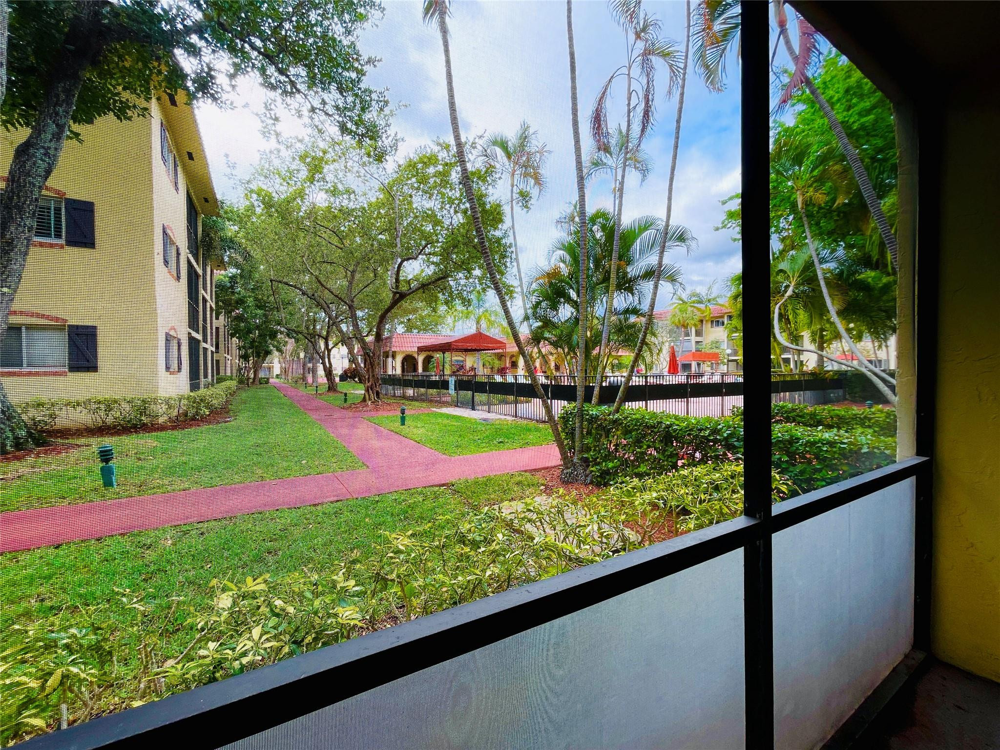 BARCELONA NORTH - Residential