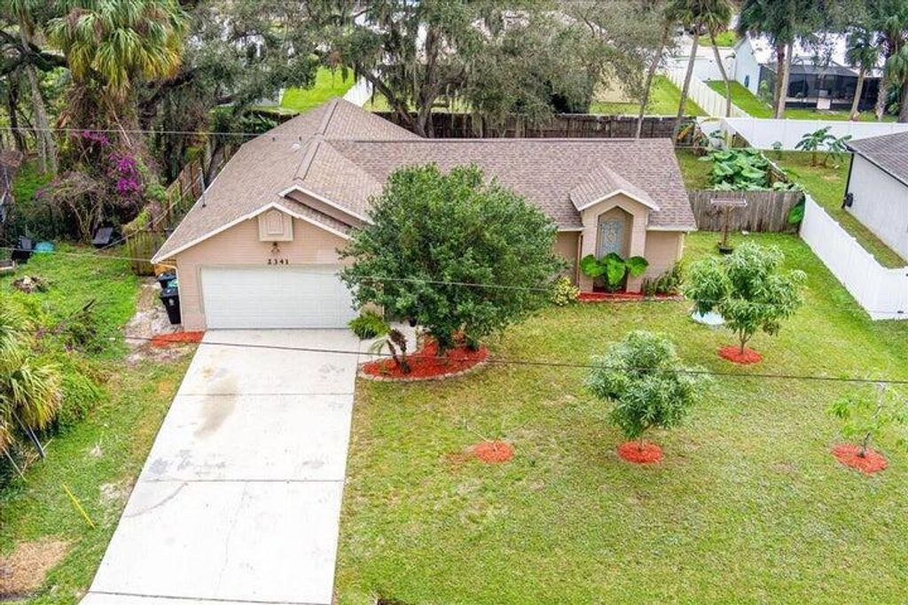 Photo of 2341 SW Independence Road, Port Saint Lucie, FL 34953 (MLS # R11089210)