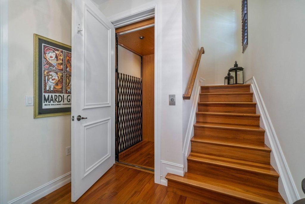 Photo of 307 Chambord Terrace, Palm Beach Gardens, FL 33410 (MLS # R10964820)