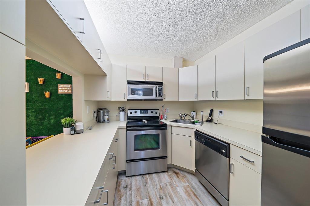 Pine Ridge Condos at Martin Down - Residential