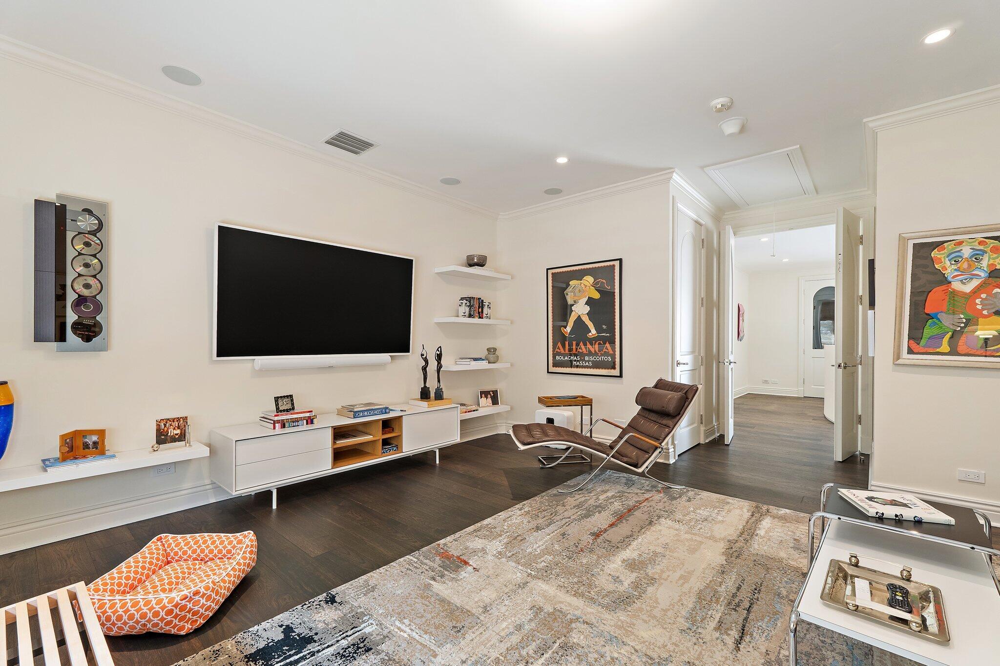 FRENCHMANS CREEK - Residential