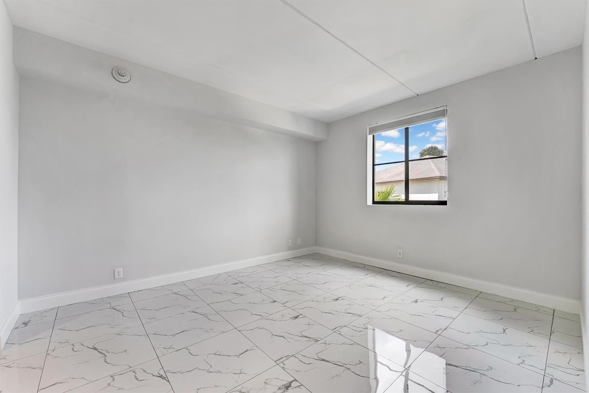 BOCA VILLA APTS - Residential Lease