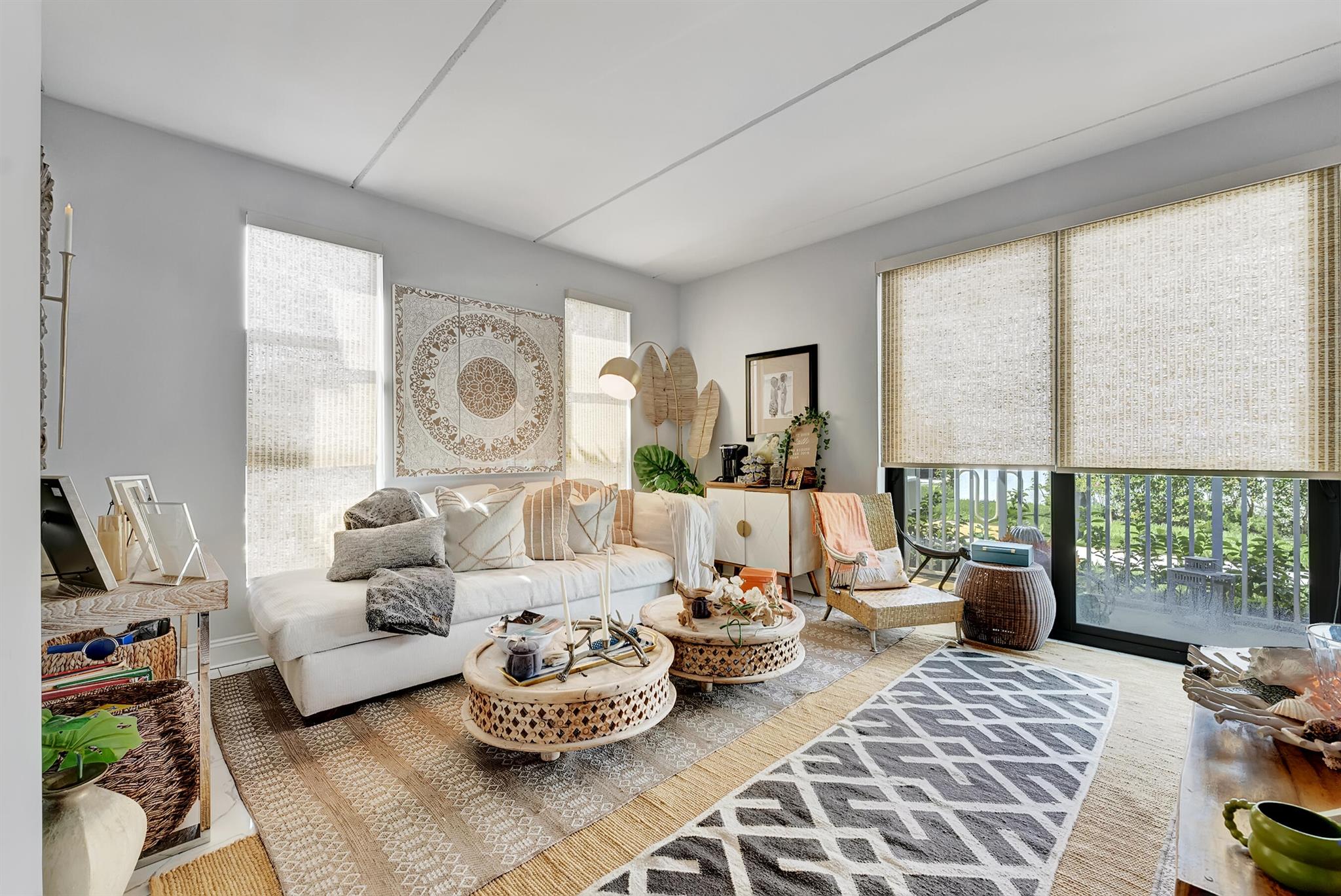 BOCA VILLA APTS - Residential Lease