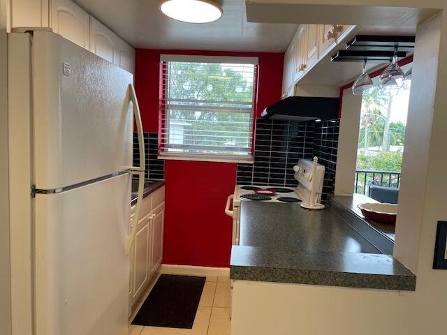 111 SE 1st Street 7