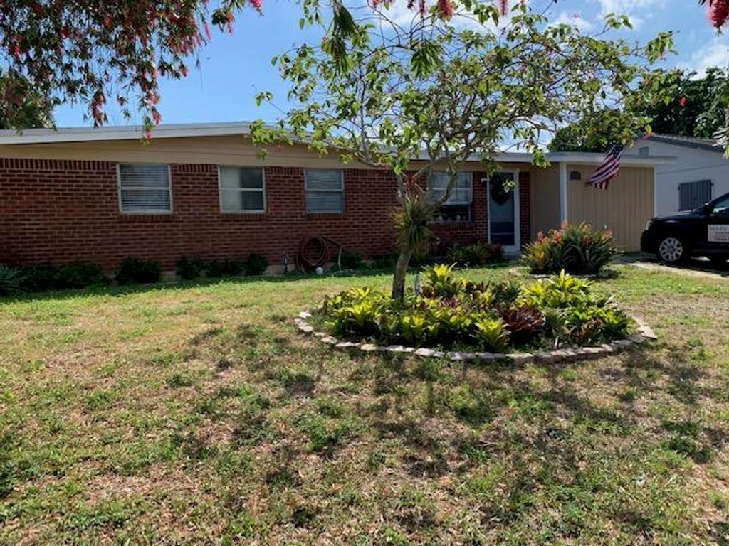 Photo of 3762 Everglades Road, Palm Beach Gardens, FL 33410 (MLS # R10700179)